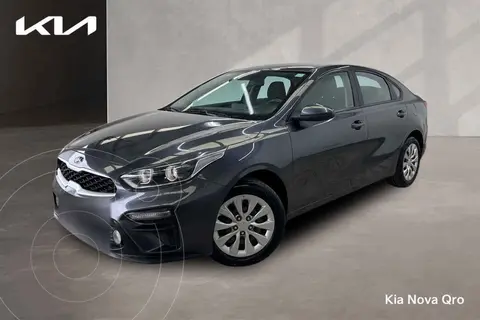 Kia Forte Sedan L Aut usado (2021) color Gris financiado en mensualidades(enganche $63,492 mensualidades desde $5,450)