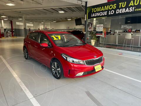 Kia Forte Sedan 2.0L LX usado (2017) color Rojo precio $289,000