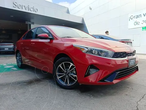 Kia Forte Sedan 2.0L LX Aut usado (2024) color Rojo precio $385,000