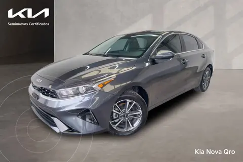 Kia Forte Sedan 2.0L EX Aut usado (2024) color Gris financiado en mensualidades(enganche $110,362 mensualidades desde $9,474)