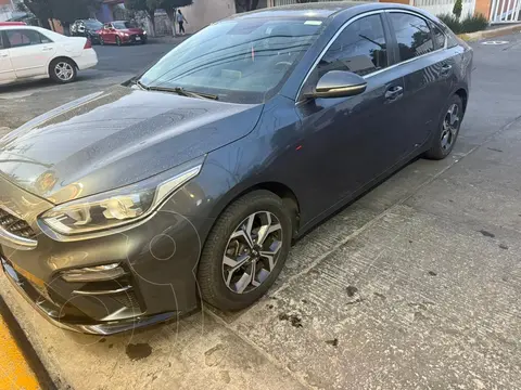 Kia Forte Sedan 2.0L EX Aut usado (2020) color Gris precio $199,000