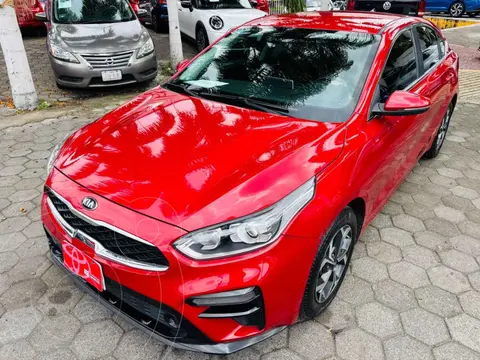 Kia Forte Sedan 2.0L EX Aut usado (2022) color Rojo financiado en mensualidades(enganche $69,069 mensualidades desde $6,135)