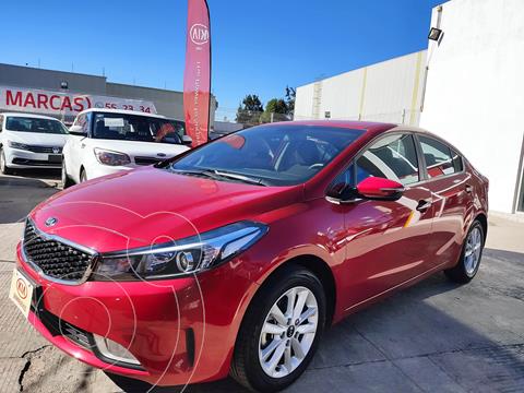 foto Kia Forte Sedán EX usado (2018) color Rojo precio $228,000