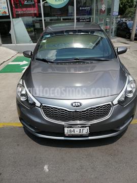 foto Kia Forte Sedán EX Aut usado (2017) precio $200,000