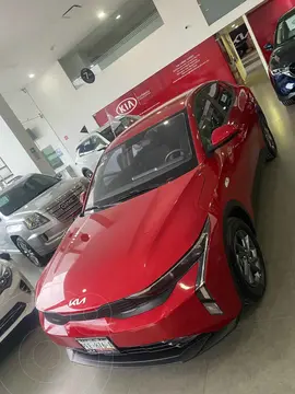 Kia K3 LX Aut usado (2024) color Rojo financiado en mensualidades(enganche $86,000 mensualidades desde $7,639)