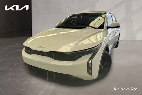Kia K3 LX Aut usado (2026) color Blanco precio $325,000