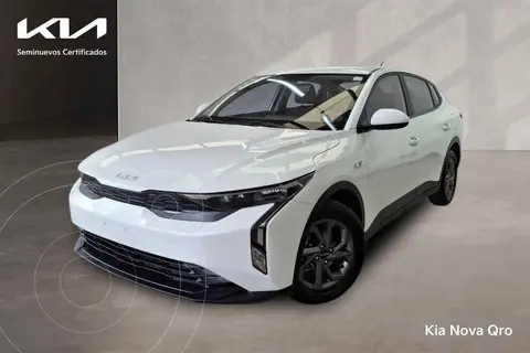 Kia K3 LX Aut usado (2024) color Blanco financiado en mensualidades(enganche $84,202 mensualidades desde $7,228)