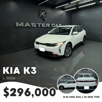 Kia K3 L usado (2024) color Blanco precio $296,000