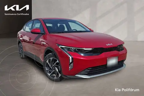 Kia K3 EX usado (2024) color Rojo precio $312,500