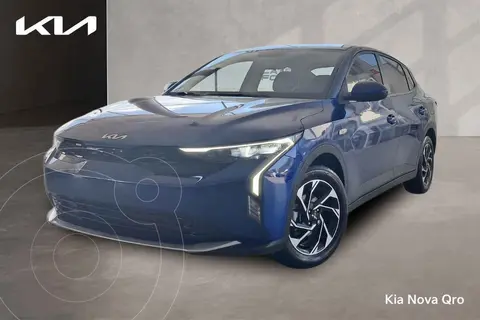 Kia K3 EX Aut usado (2025) color Azul financiado en mensualidades(enganche $95,375 mensualidades desde $8,187)