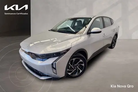 Kia K3 EX Pack Aut usado (2024) color Plata precio $340,000