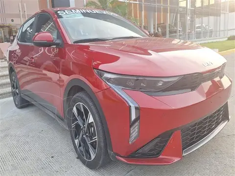 Kia K3 GT Line usado (2024) color Rojo precio $400,000