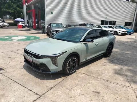 Kia K4 Sedan GT Line Aut usado (2025) color Verde precio $509,000