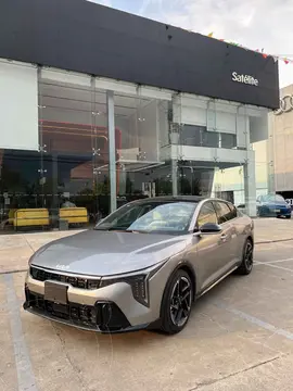 Kia K4 Sedan GT Line Turbo Aut usado (2026) color Gris precio $540,000