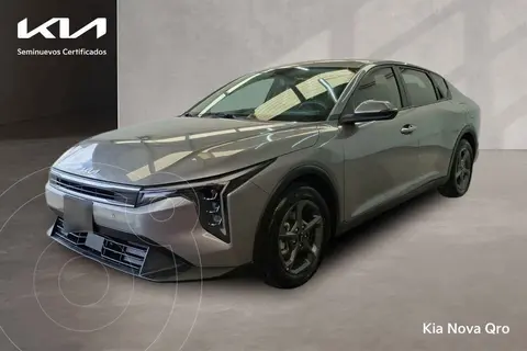 Kia K4 Sedan LX Aut usado (2025) color Gris financiado en mensualidades(enganche $108,728 mensualidades desde $9,334)