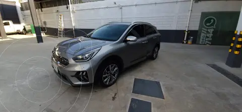 Kia Niro HEV EX usado (2022) color Grafito precio $410,000
