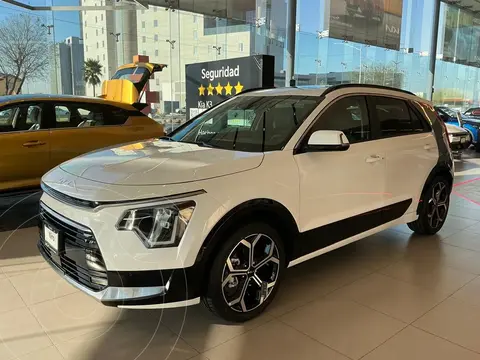 Kia Niro HEV EX usado (2026) color Snow White Pearl precio $679,900