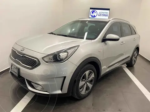 Kia Niro 1.6L GDI LX usado (2018) color Plata precio $299,750