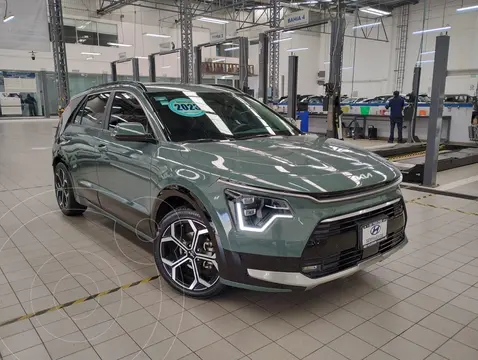 foto Kia Niro 1.6L EX usado (2023) color Verde precio $615,000