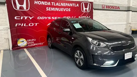 foto Kia Niro 1.6L GDI LX usado (2018) color Gris precio $349,000