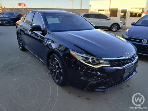 Kia Optima 2.0L Turbo GDI SXL usado (2019) color Azul precio $235,000