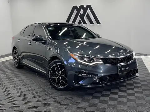 Kia Optima 2.0L Turbo SXL usado (2020) color Gris precio $339,900