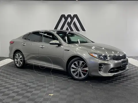 Kia Optima 2.0L Turbo GDI SXL usado (2017) color plateado precio $259,900