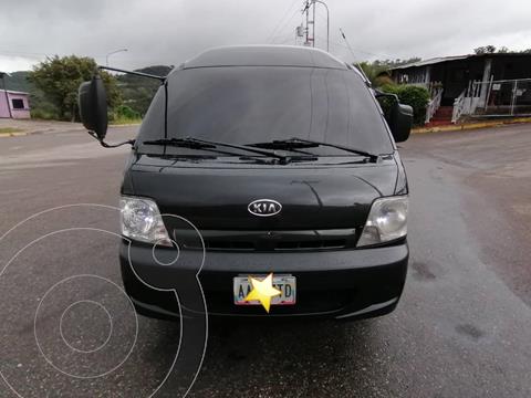 foto Kia Pregio 3.0L usado (2009) color Gris precio u$s10.000