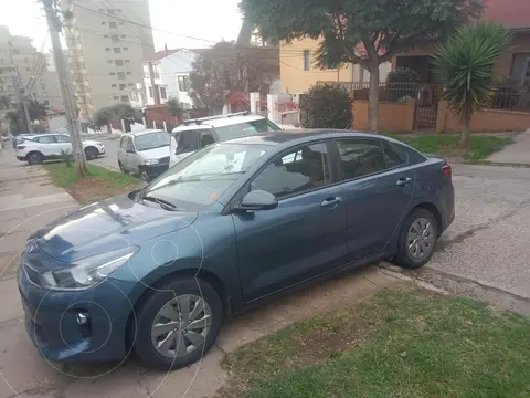 Kia Rio 4 1.4L LX AC ABS usado (2019) color Azul precio $8.500.000