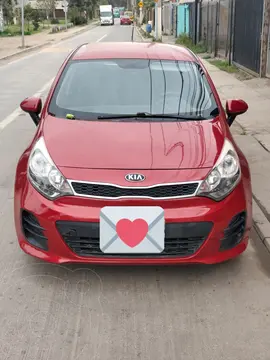 Kia Rio 5  1.2L EX usado (2016) color Rojo precio $6.900.000