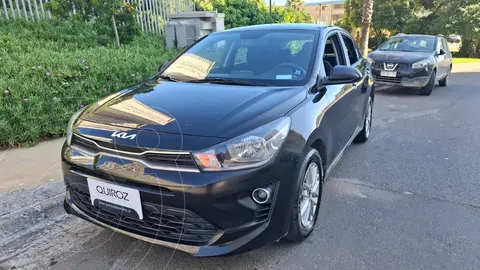 Kia Rio 5  1.4L EX CI Full usado (2023) color Negro precio $11.980.000