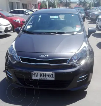 Kia Rio 5  1.4L EX usado (2016) color Gris Platino precio $7.600.000