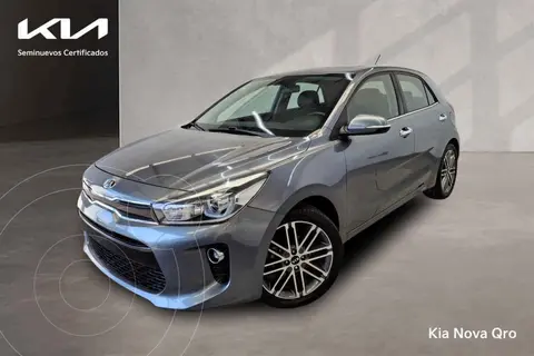 Kia Rio Hatchback EX Pack Aut usado (2019) color Gris financiado en mensualidades(enganche $68,942 mensualidades desde $5,918)