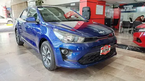 Kia Rio Hatchback LX Aut usado (2022) color Azul financiado en mensualidades(enganche $119,966 mensualidades desde $5,048)