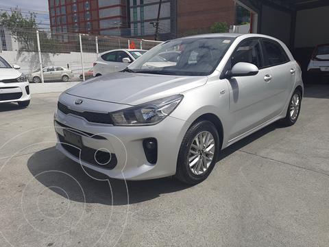 Kia Rio Hatchback LX Aut usado (2018) color Plata precio $250,000