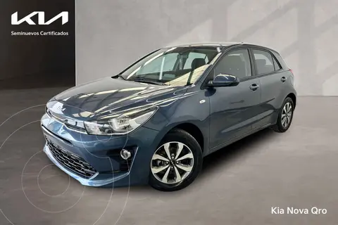 Kia Rio Hatchback LX usado (2022) color Azul precio $295,000