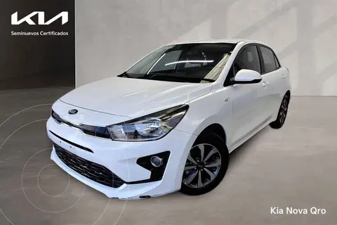 Kia Rio Hatchback LX usado (2021) color Blanco financiado en mensualidades(enganche $66,762 mensualidades desde $5,731)