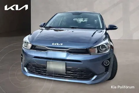 Kia Rio Hatchback EX usado (2023) color Azul precio $278,000