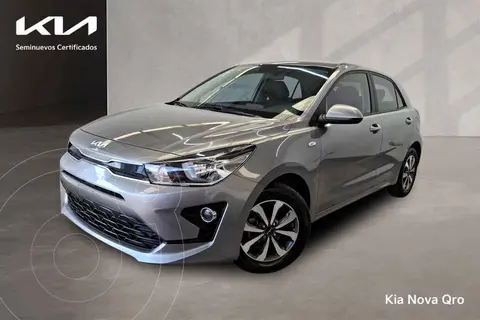Kia Rio Hatchback LX usado (2023) color Gris financiado en mensualidades(enganche $77,662 mensualidades desde $6,667)