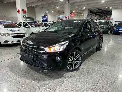 Kia Rio Hatchback EX Pack Aut usado (2020) color Negro precio $290,000