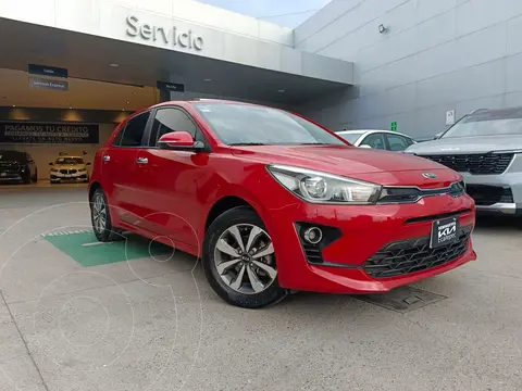 Kia Rio Hatchback EX usado (2021) color Rojo precio $260,000