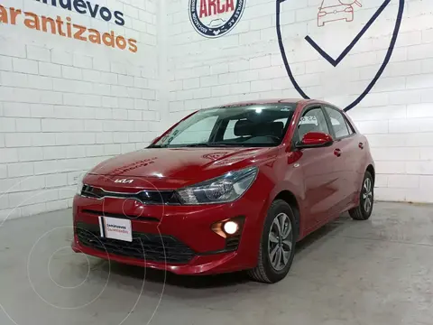 Kia Rio Hatchback LX Aut usado (2023) color Rojo precio $267,000