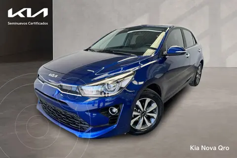 Kia Rio Hatchback EX Aut usado (2023) color Azul financiado en mensualidades(enganche $91,288 mensualidades desde $7,836)