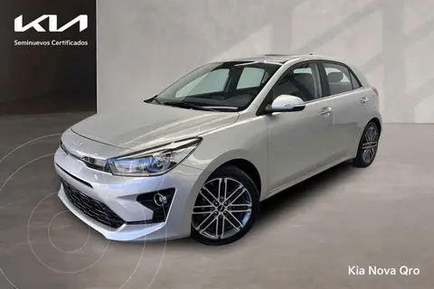 Kia Rio Hatchback EX Pack Aut usado (2022) color Plata financiado en mensualidades(enganche $91,288 mensualidades desde $7,836)