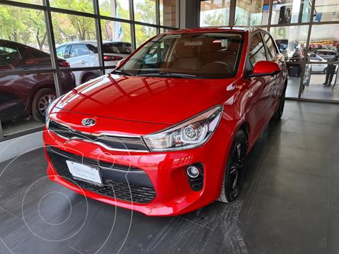 foto Kia Rio Hatchback EX Aut usado (2019) color Rojo Fuego precio $255,000