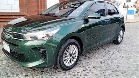 Kia Rio Hatchback LX Aut usado (2018) color Verde precio $188,000