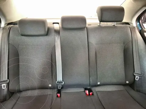 Kia Rio Hatchback EX Aut usado (2023) color Gris precio $296,500