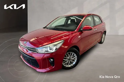 Kia Rio Hatchback EX Aut usado (2019) color Rojo financiado en mensualidades(enganche $64,038 mensualidades desde $5,497)