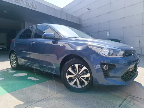 Kia Rio Hatchback LX usado (2022) color Azul precio $293,000