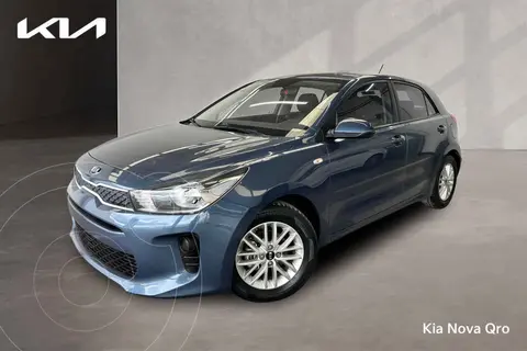 Kia Rio Hatchback LX Aut usado (2020) color Azul financiado en mensualidades(enganche $70,578 mensualidades desde $6,059)